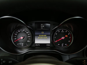 2017GLC 260 4MATIC ISUV x