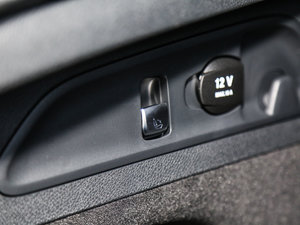 2017GLC 260 4MATIC ISUV g