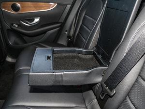 2017GLC 260 4MATIC ISUV g