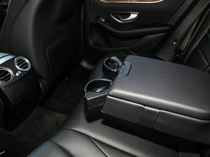 2017GLC 260 4MATIC ISUV g