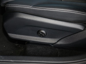 2017GLC 260 4MATIC ISUV g