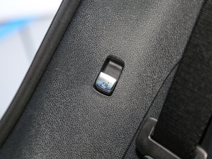 2017GLC 260 4MATIC ISUV g