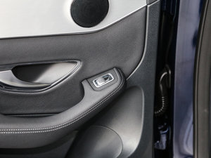 2017GLC 200 4MATIC ISUV g