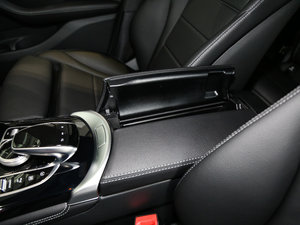 2017GLC 200 4MATIC ISUV g