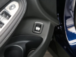 2017GLC 200 4MATIC ISUV g