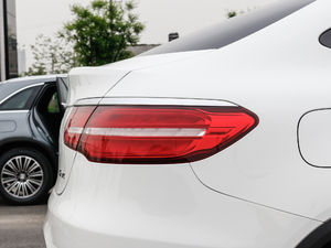 2017GLC 200 4MATIC ISUV (x)(ji)^