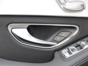 2017GLC 200 4MATIC ISUV g