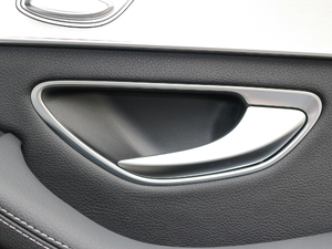 2017GLC 200 4MATIC ISUV g