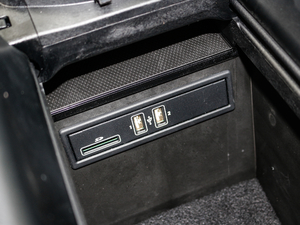 2017GLC 200 4MATIC ISUV g