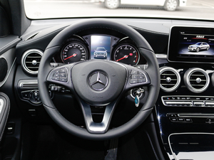 2017GLC 200 4MATIC ISUV P