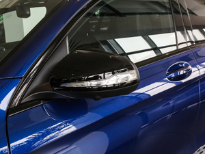 2017GLC 260 4MATIC ISUV ^