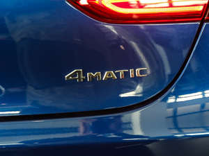 2017GLC 260 4MATIC ISUV ^