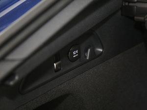 2017GLC 260 4MATIC ISUV g