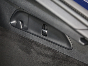 2017GLC 260 4MATIC ISUV g