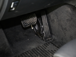 2017GLC 260 4MATIC ISUV g