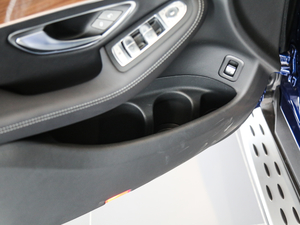 2017GLC 260 4MATIC ISUV ǰT(ch)g