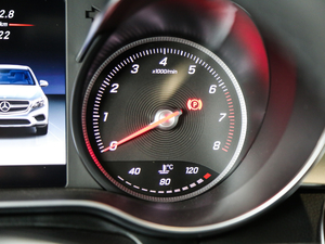 2017GLC 260 4MATIC ISUV п؅^