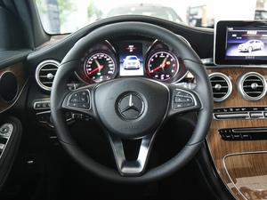 2017GLC 260 4MATIC ISUV P