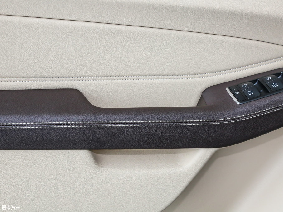 2017��YGLS GLS 400 4MATIC ���A��