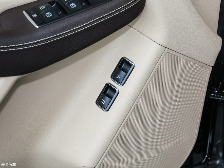 2017��YGLS GLS 400 4MATIC ���A��