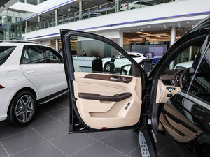 2017GLS 400 4MATIC A {λ܇T