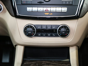 2017GLS 400 4MATIC A {{