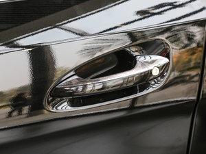 2017GLS 500 4MATIC {T