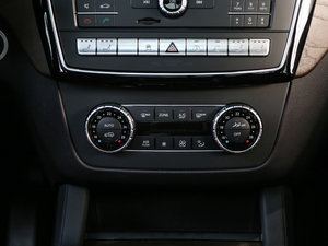 2017GLS 500 4MATIC {(dio){(dio)(ji)