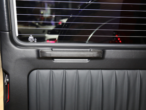 2017G 500 Designo ĵذ g