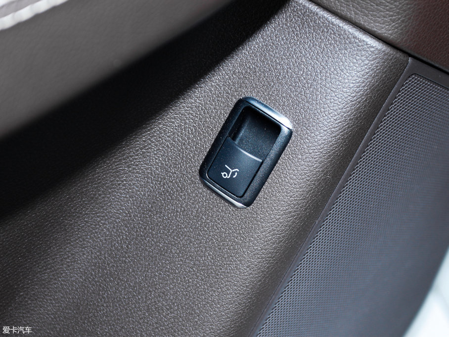 2017YGLE GLE 320 4MATIC (dng)