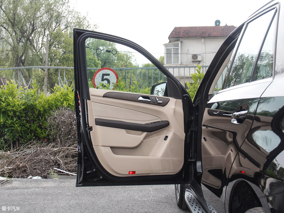 2017YGLE GLE 320 4MATIC A