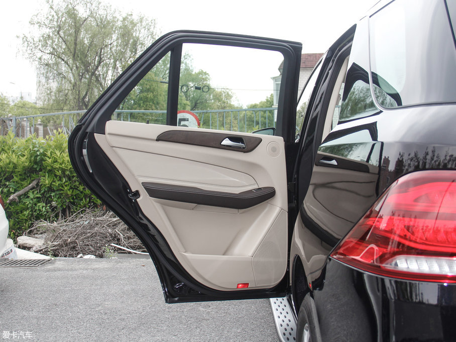 2017YGLE GLE 320 4MATIC A