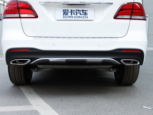 2017款GLE 320 4MATIC 动感型 排气管
