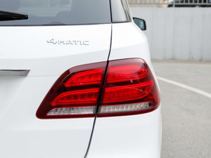 2017款GLE 450 AMG 4MATIC 尾灯