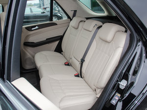 2017款GLE 320 4MATIC 豪华型 后排座椅