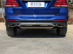 2017款GLE 400 4MATIC 排气管
