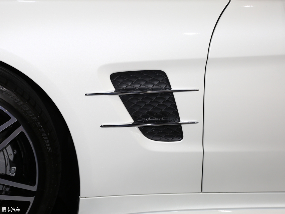 2017YSL SL 400 Passion Edition