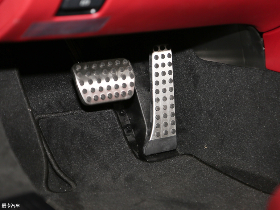 2017YSL SL 400 Passion Edition