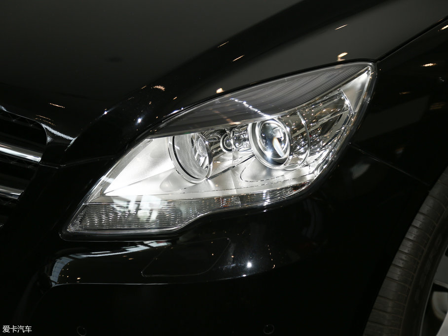 2017YR R 320 4MATIC Aذ