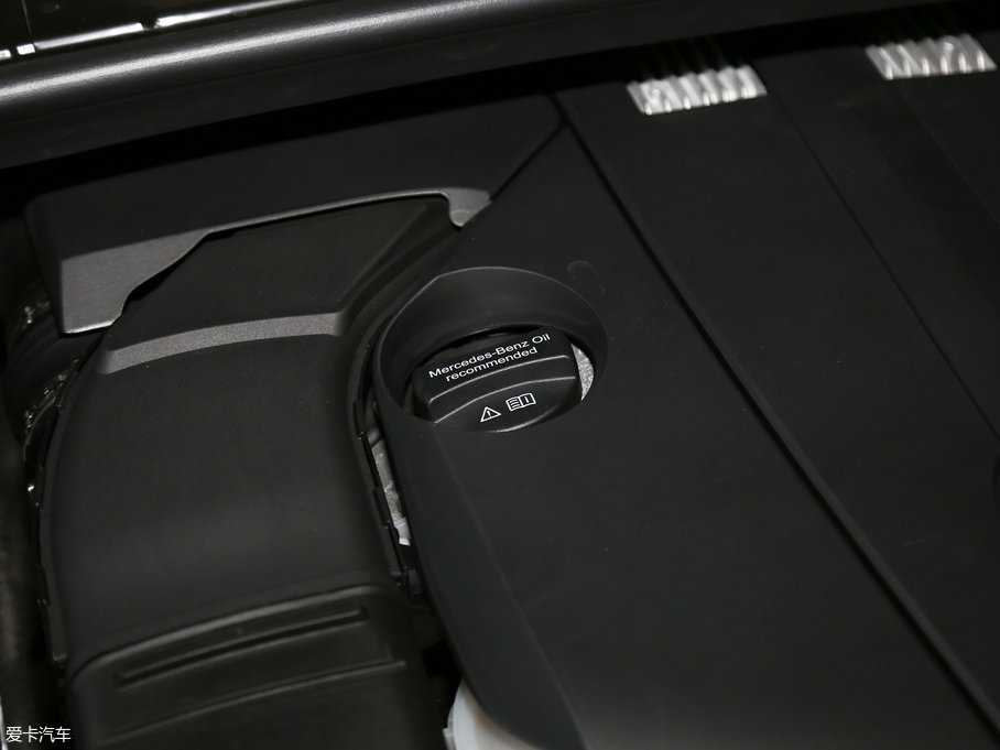 2017YR R 320 4MATIC Aذ