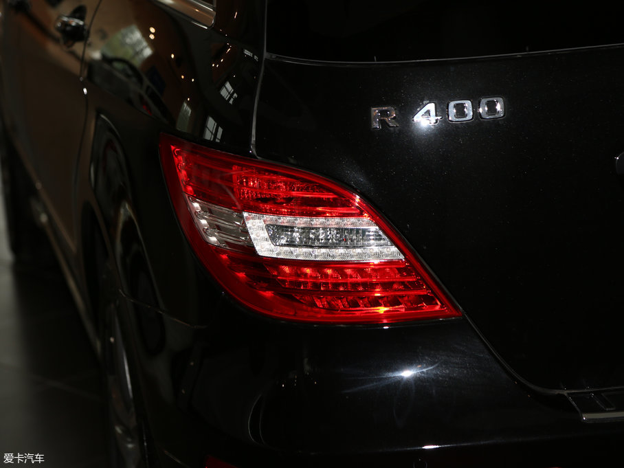 2017YR R 400 4MATIC ذ