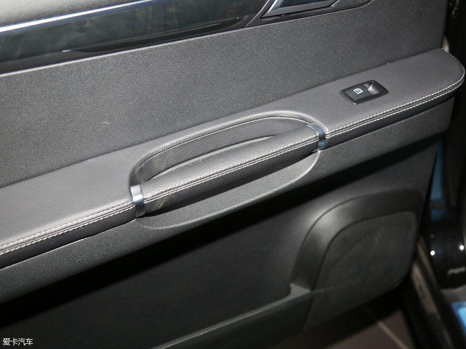 2017YR R 400 4MATIC ذ