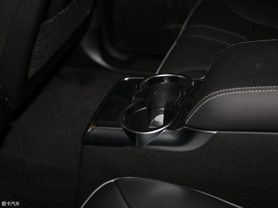 2017YR R 400 4MATIC ذ