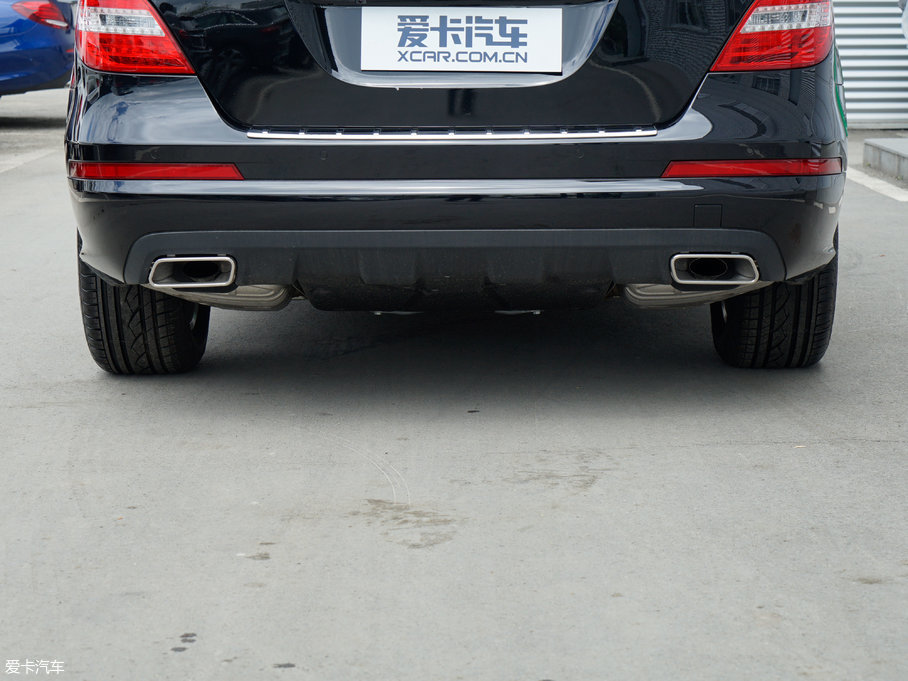 2017YR R 320 4MATIC ̄ذ