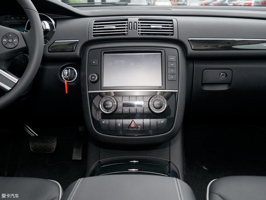 2017YR R 320 4MATIC ̄ذ