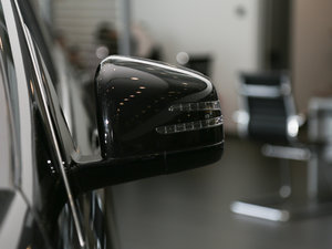 2017R 320 4MATIC Aذ ҕR