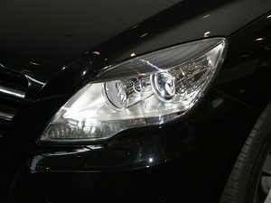 2017R 320 4MATIC Aذ ^