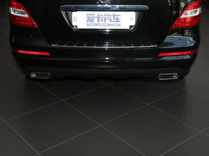 2017R 320 4MATIC Aذ Ś