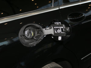 2017R 320 4MATIC Aذ w