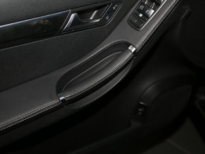 2017R 320 4MATIC Aذ g